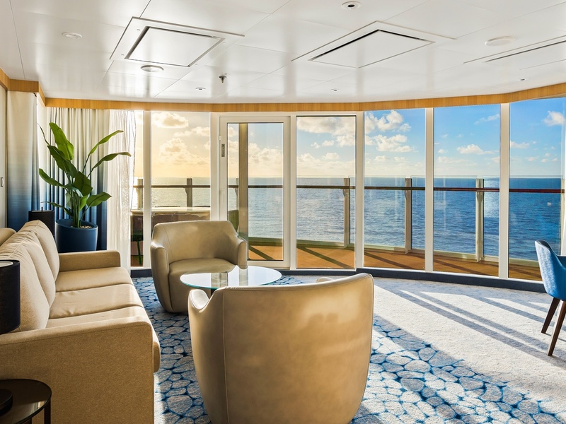 Spacious AquaTheater Suite Large Balcony – 2 Bedrooms